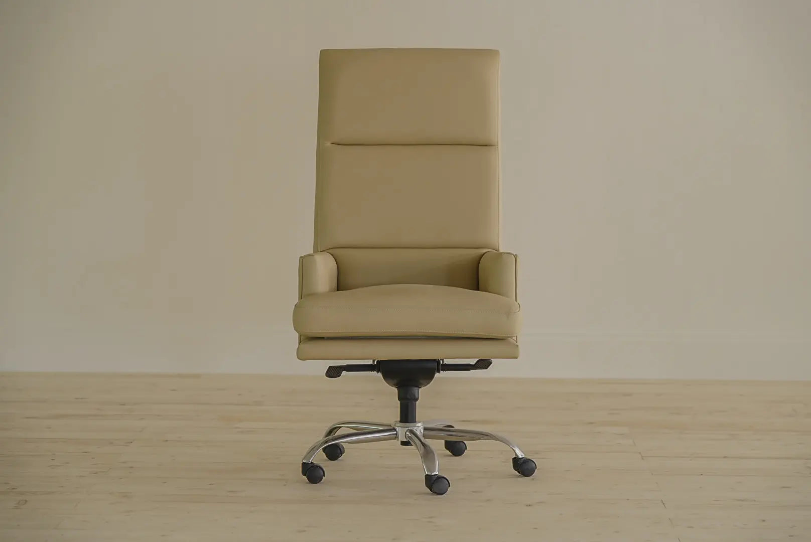 Boss Swivel Chair