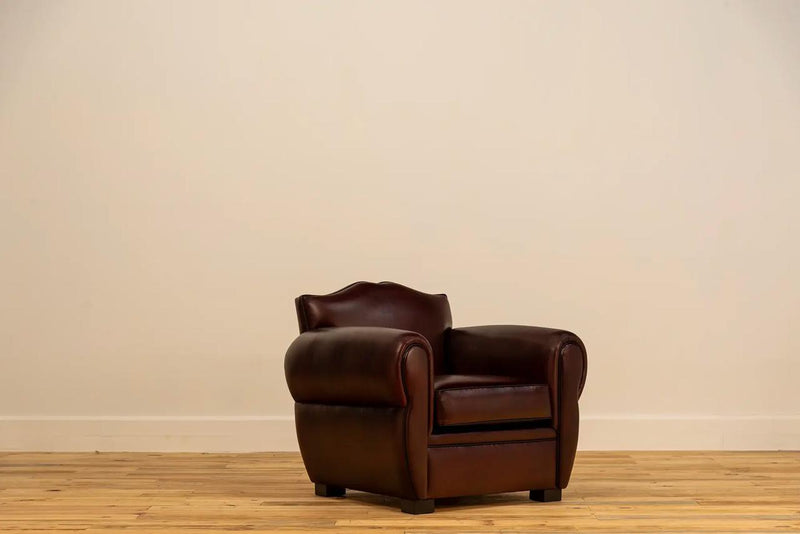 A Buying Guide: How to Choose a French Club Chair