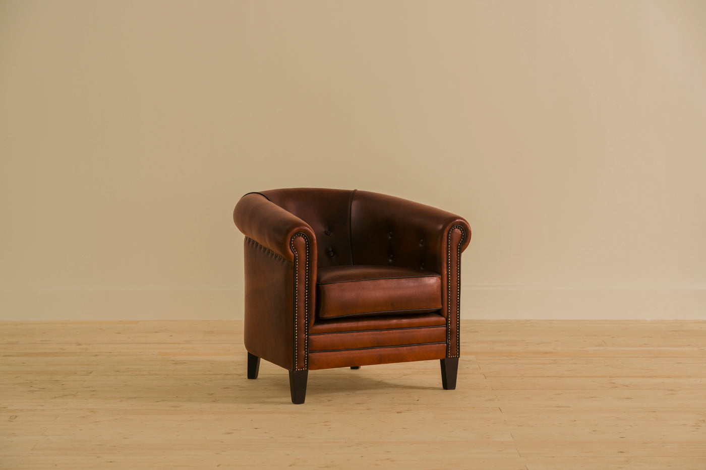 Brown Saheb Single Seater