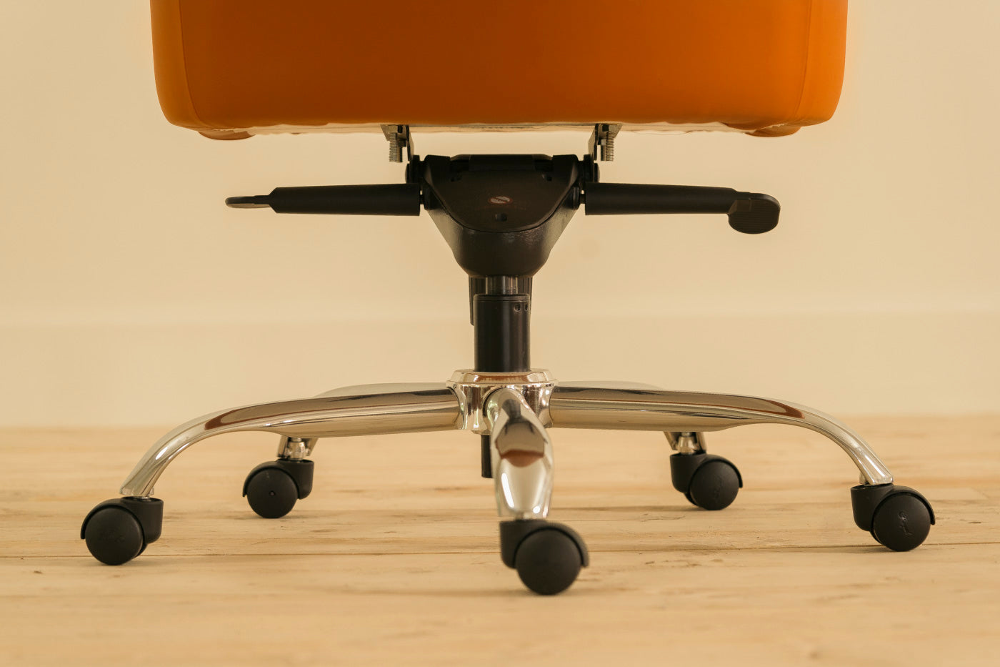 Prima Medium Back Swivel Chair